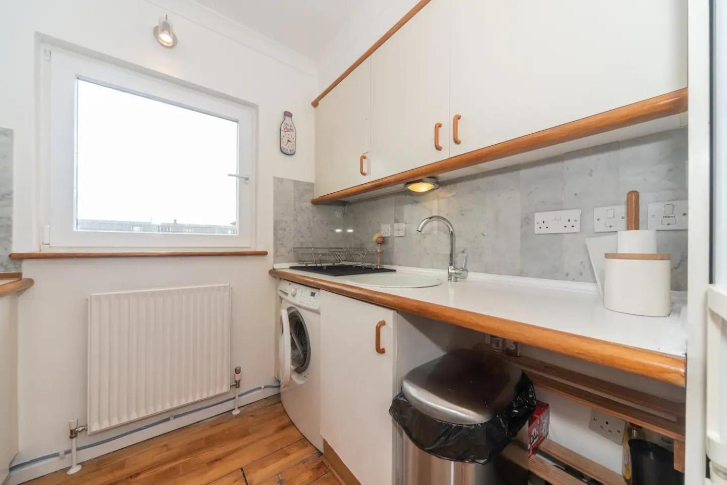Sunny Maisonette With Views Over Canary Wharf, London Londres Exterior foto