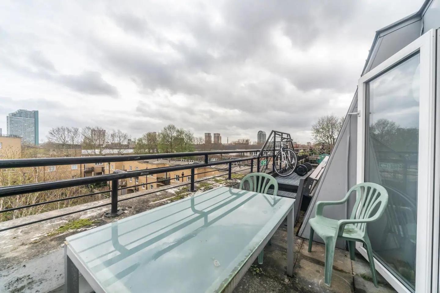 Sunny Maisonette With Views Over Canary Wharf, London Londres Exterior foto