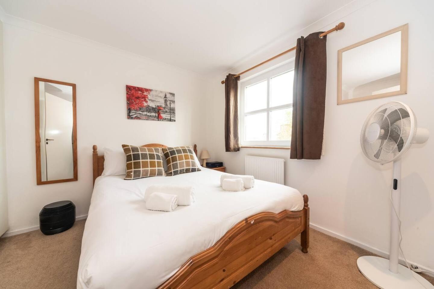 Sunny Maisonette With Views Over Canary Wharf, London Londres Exterior foto