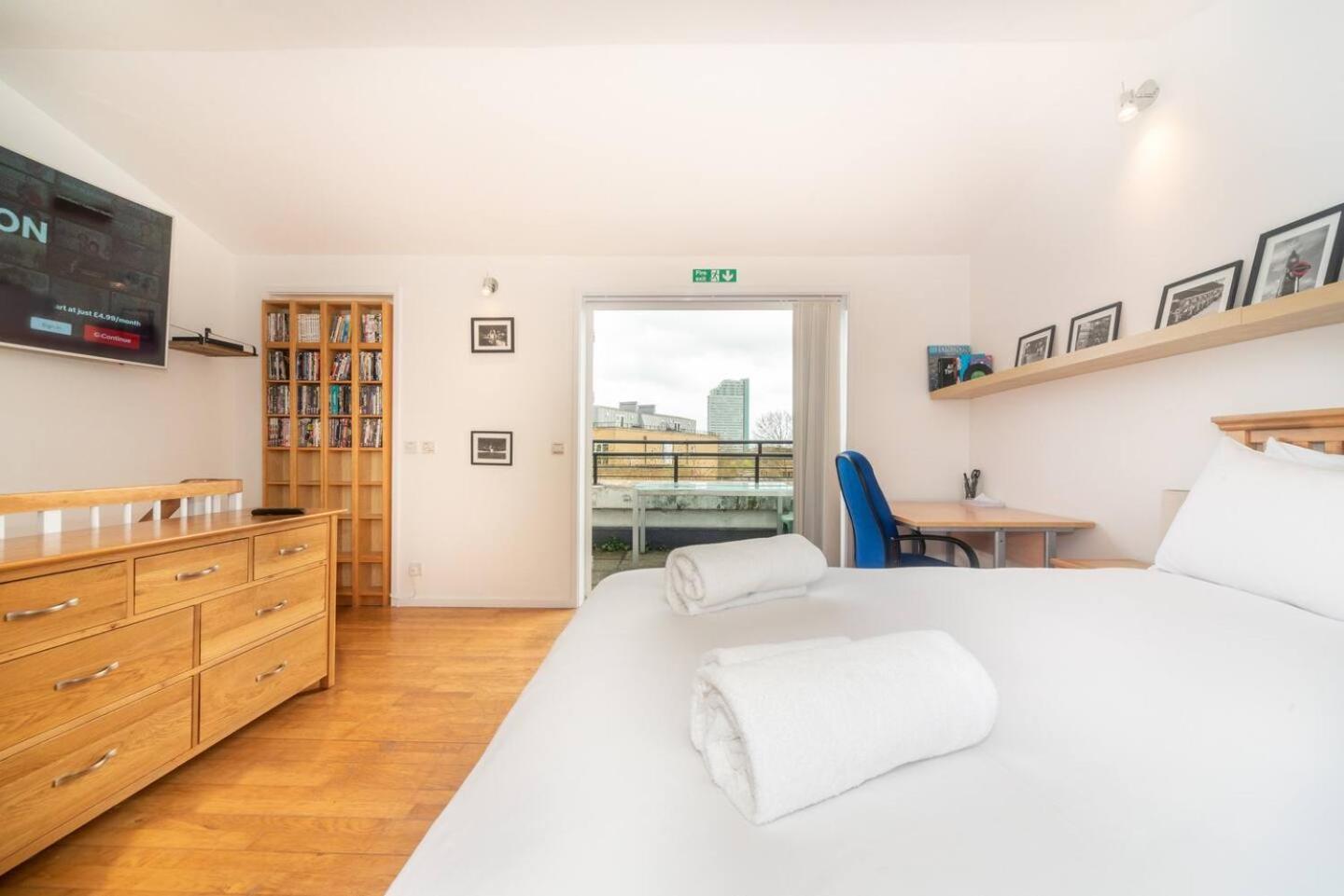 Sunny Maisonette With Views Over Canary Wharf, London Londres Exterior foto